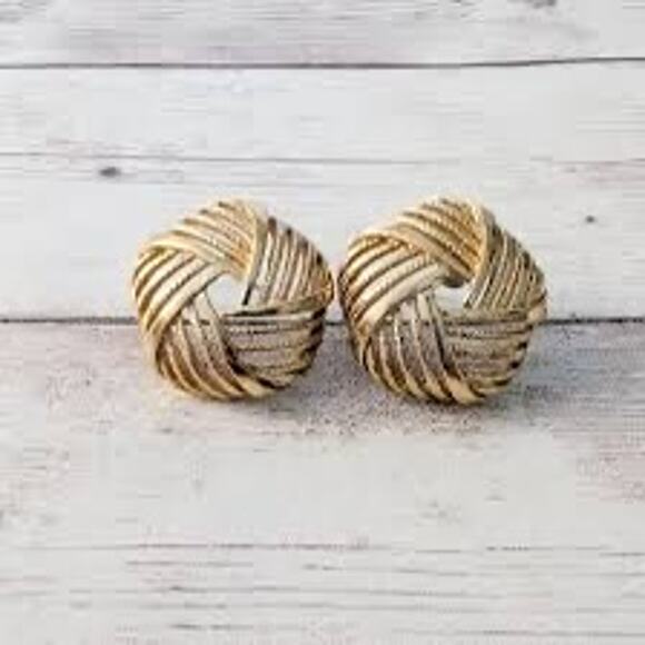 BOGO FREE VTG GOLDEN STUD Statement EARRINGS - Picture 1 of 5